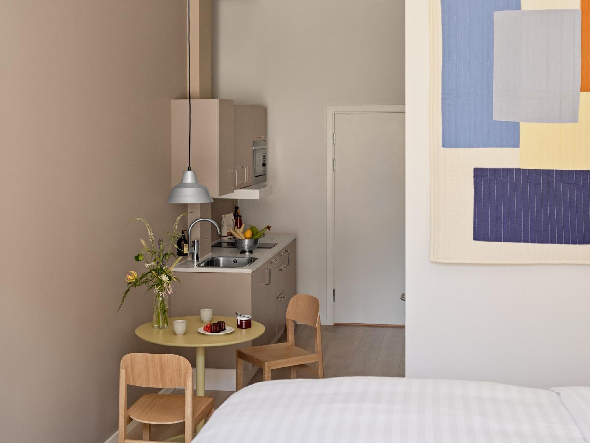 Flora Aparthotel *